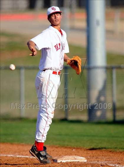 Thumbnail 2 in Jones vs. Sparkman photogallery.