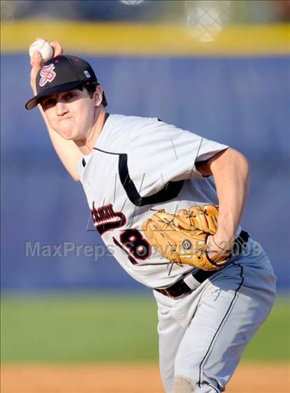 Thumbnail 3 in Jones vs. Sparkman photogallery.
