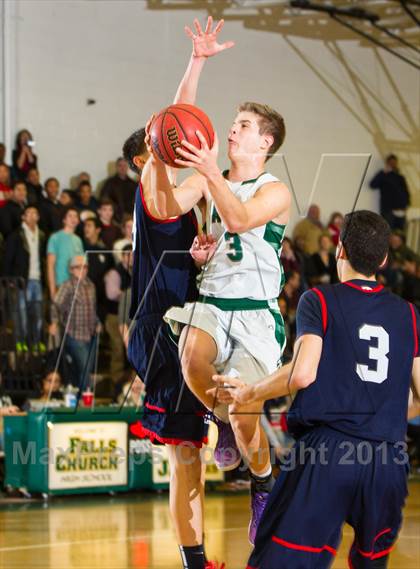 Thumbnail 3 in Stuart vs Falls Church (Joe Cascio Holiday Classic) photogallery.