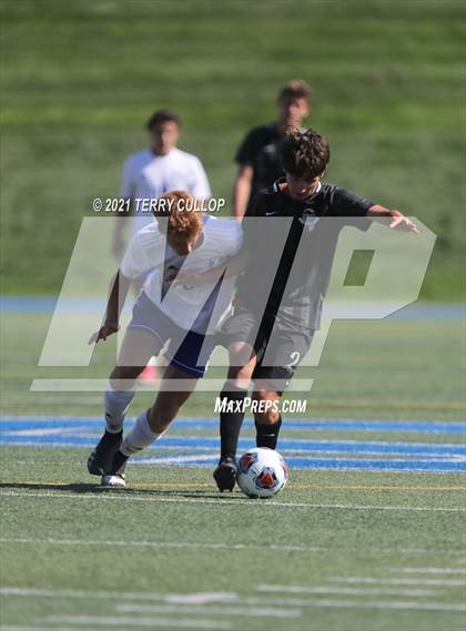 Thumbnail 2 in Fremont vs. Weber (UHSAA 6A Semifinal) photogallery.