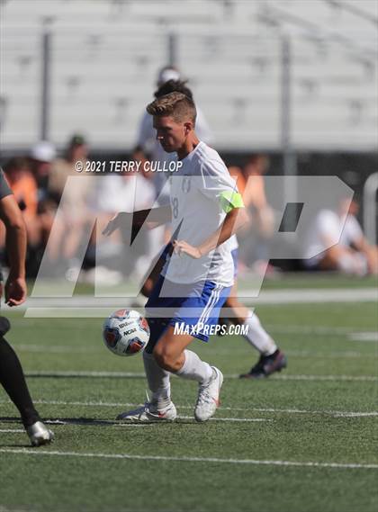 Thumbnail 1 in Fremont vs. Weber (UHSAA 6A Semifinal) photogallery.