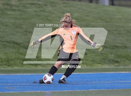 Thumbnail 3 in Fremont vs. Weber (UHSAA 6A Semifinal) photogallery.