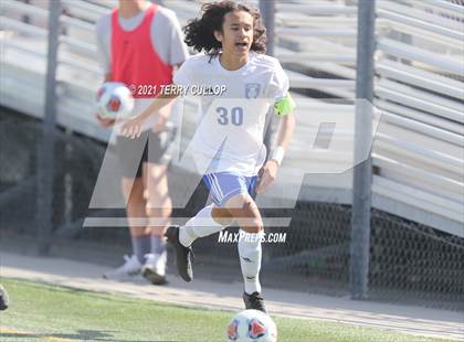 Thumbnail 3 in Fremont vs. Weber (UHSAA 6A Semifinal) photogallery.