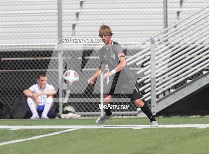 Thumbnail 3 in Fremont vs. Weber (UHSAA 6A Semifinal) photogallery.