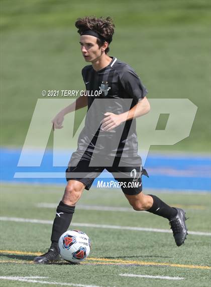 Thumbnail 1 in Fremont vs. Weber (UHSAA 6A Semifinal) photogallery.