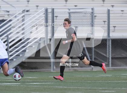 Thumbnail 3 in Fremont vs. Weber (UHSAA 6A Semifinal) photogallery.