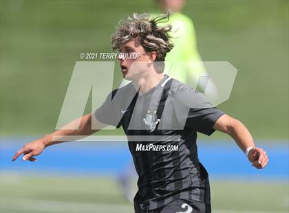 Thumbnail 2 in Fremont vs. Weber (UHSAA 6A Semifinal) photogallery.