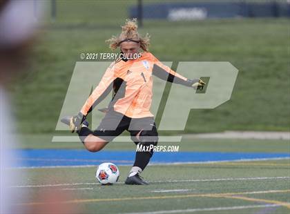 Thumbnail 1 in Fremont vs. Weber (UHSAA 6A Semifinal) photogallery.