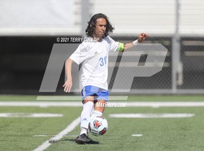 Thumbnail 1 in Fremont vs. Weber (UHSAA 6A Semifinal) photogallery.