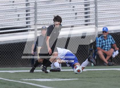 Thumbnail 2 in Fremont vs. Weber (UHSAA 6A Semifinal) photogallery.