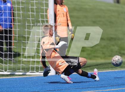 Thumbnail 2 in Fremont vs. Weber (UHSAA 6A Semifinal) photogallery.