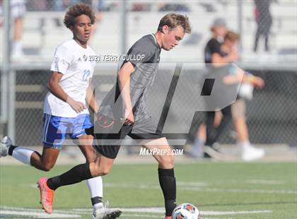 Thumbnail 3 in Fremont vs. Weber (UHSAA 6A Semifinal) photogallery.