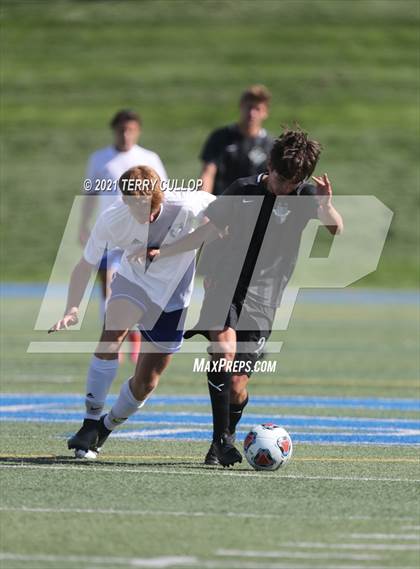 Thumbnail 3 in Fremont vs. Weber (UHSAA 6A Semifinal) photogallery.