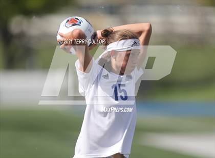Thumbnail 3 in Fremont vs. Weber (UHSAA 6A Semifinal) photogallery.
