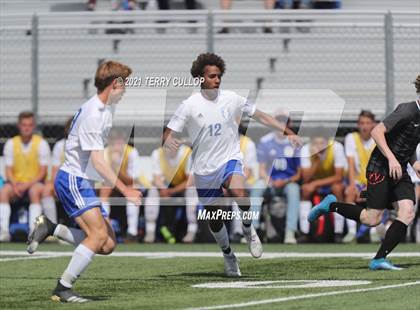 Thumbnail 2 in Fremont vs. Weber (UHSAA 6A Semifinal) photogallery.