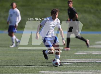 Thumbnail 1 in Fremont vs. Weber (UHSAA 6A Semifinal) photogallery.