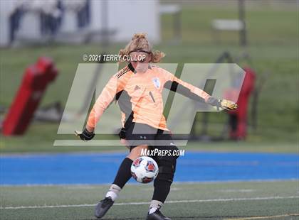 Thumbnail 1 in Fremont vs. Weber (UHSAA 6A Semifinal) photogallery.