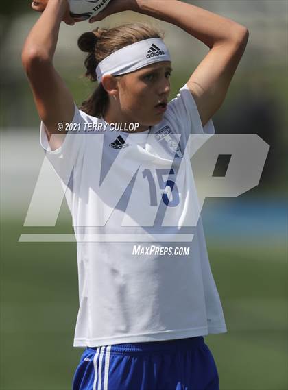 Thumbnail 3 in Fremont vs. Weber (UHSAA 6A Semifinal) photogallery.