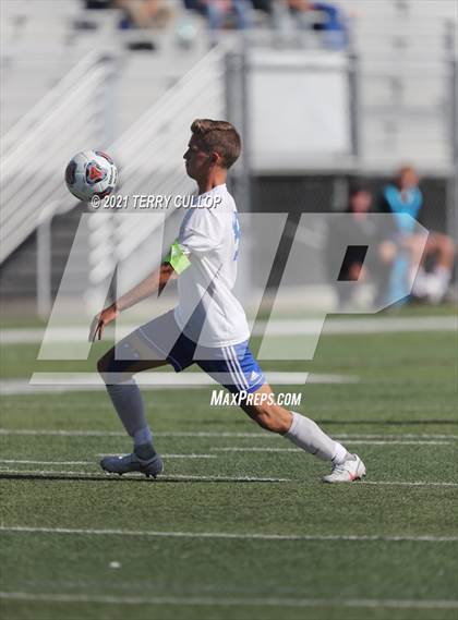 Thumbnail 2 in Fremont vs. Weber (UHSAA 6A Semifinal) photogallery.