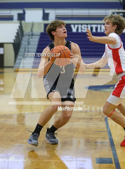 Thumbnail 2 in Maple Mountain vs. Madison (Charger Tournament of Champions) photogallery.