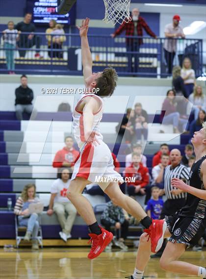 Thumbnail 1 in Maple Mountain vs. Madison (Charger Tournament of Champions) photogallery.