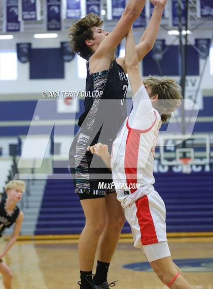 Thumbnail 1 in Maple Mountain vs. Madison (Charger Tournament of Champions) photogallery.