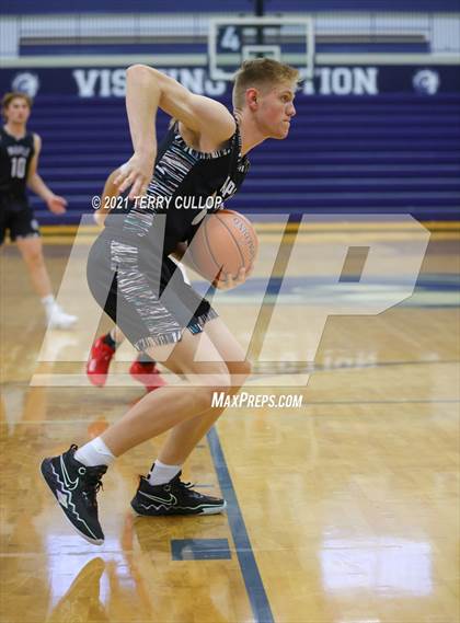 Thumbnail 3 in Maple Mountain vs. Madison (Charger Tournament of Champions) photogallery.