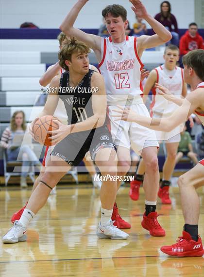 Thumbnail 2 in Maple Mountain vs. Madison (Charger Tournament of Champions) photogallery.