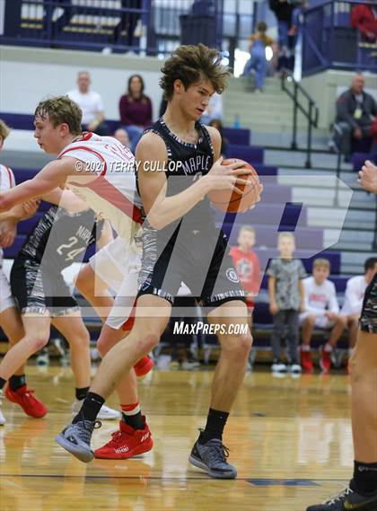 Thumbnail 2 in Maple Mountain vs. Madison (Charger Tournament of Champions) photogallery.