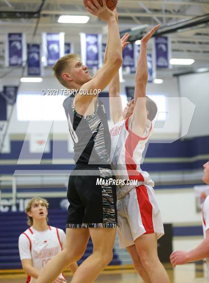 Thumbnail 1 in Maple Mountain vs. Madison (Charger Tournament of Champions) photogallery.