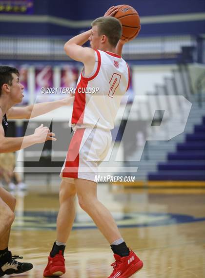 Thumbnail 3 in Maple Mountain vs. Madison (Charger Tournament of Champions) photogallery.