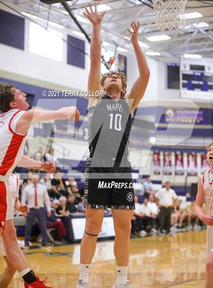 Thumbnail 3 in Maple Mountain vs. Madison (Charger Tournament of Champions) photogallery.