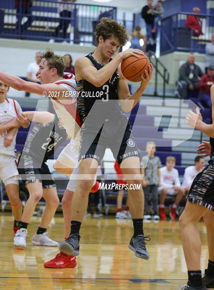 Thumbnail 1 in Maple Mountain vs. Madison (Charger Tournament of Champions) photogallery.