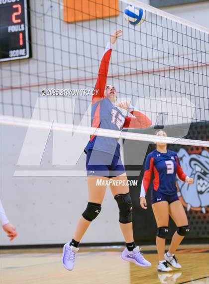 Thumbnail 2 in Deerfield vs. Sublette photogallery.