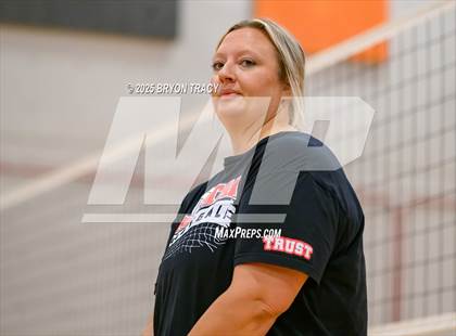 Thumbnail 2 in Deerfield vs. Sublette photogallery.