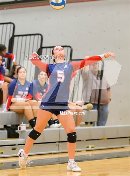 Thumbnail 1 in Deerfield vs. Sublette photogallery.
