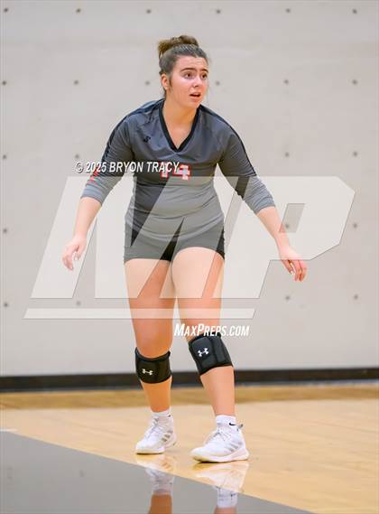 Thumbnail 3 in Deerfield vs. Sublette photogallery.
