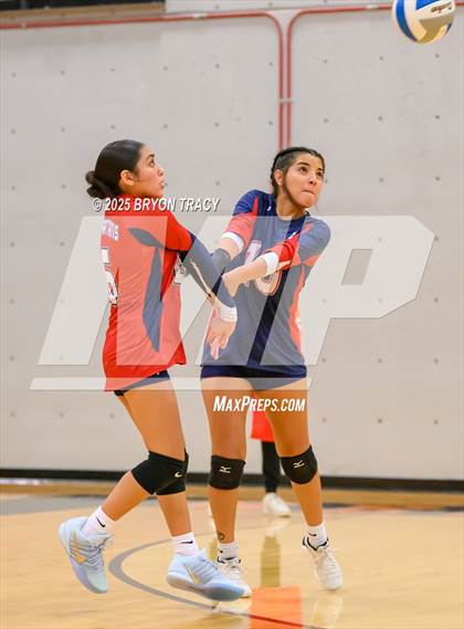Thumbnail 1 in Deerfield vs. Sublette photogallery.