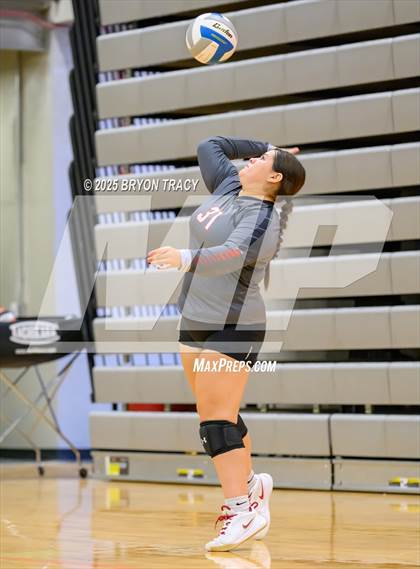 Thumbnail 1 in Deerfield vs. Sublette photogallery.