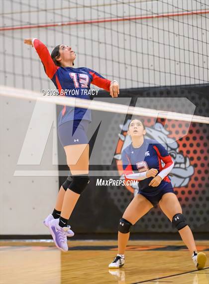 Thumbnail 1 in Deerfield vs. Sublette photogallery.