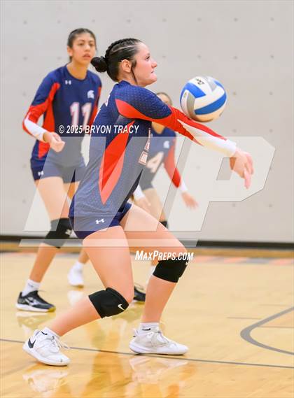 Thumbnail 3 in Deerfield vs. Sublette photogallery.