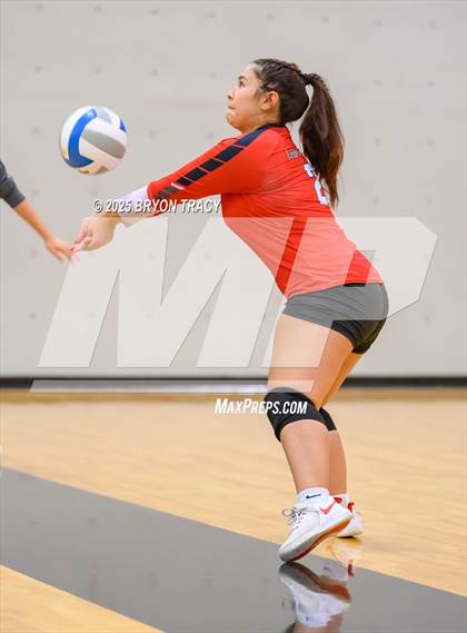 Thumbnail 3 in Deerfield vs. Sublette photogallery.