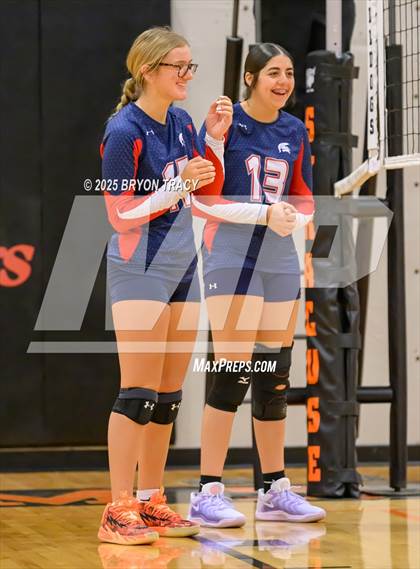 Thumbnail 2 in Deerfield vs. Sublette photogallery.