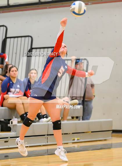 Thumbnail 3 in Deerfield vs. Sublette photogallery.