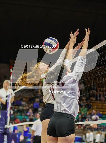 Thumbnail 1 in Ignacio vs. Swink (CHSAA 2A Round 1) photogallery.