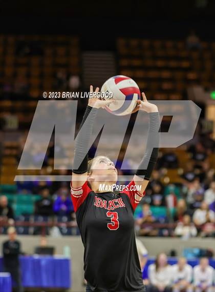 Thumbnail 1 in Ignacio vs. Swink (CHSAA 2A Round 1) photogallery.