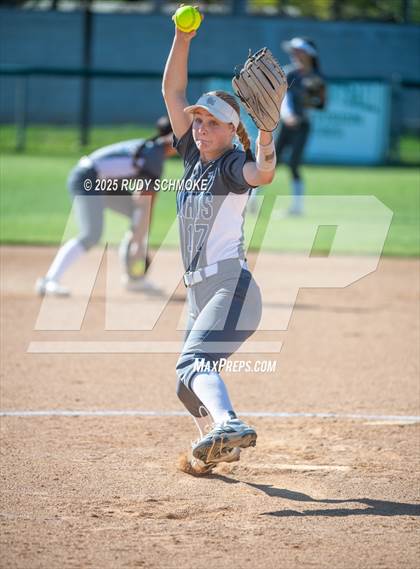 Thumbnail 3 in San Marcos @ Poway photogallery.