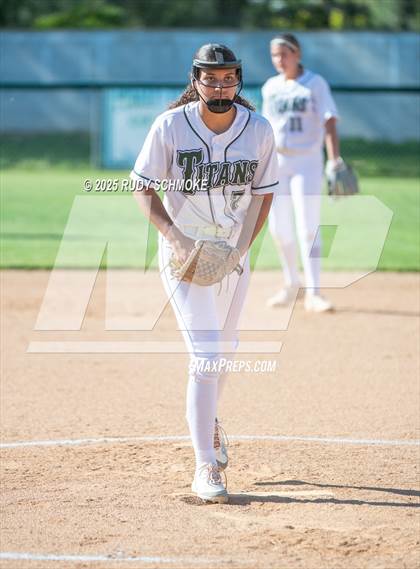 Thumbnail 1 in San Marcos @ Poway photogallery.