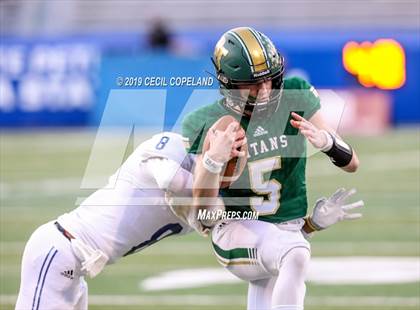 Thumbnail 3 in Blessed Trinity vs. Oconee County (GHSA 4A Final) photogallery.