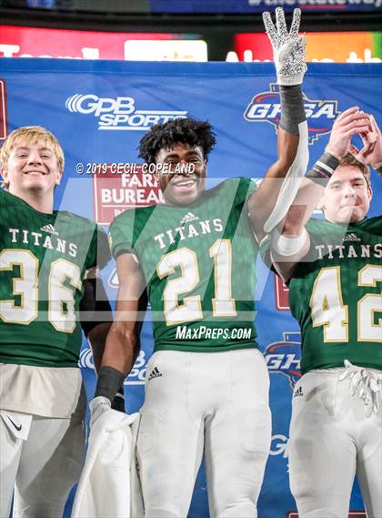 Thumbnail 3 in Blessed Trinity vs. Oconee County (GHSA 4A Final) photogallery.